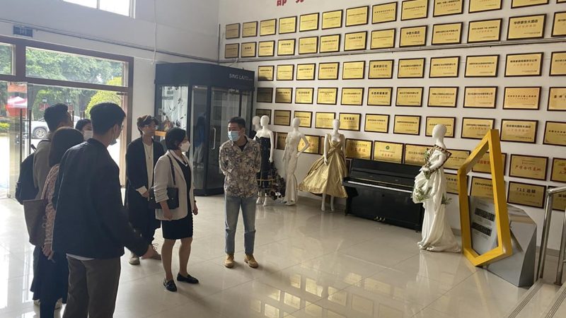 一家专业的影视广告制作公司，必须具备以下资质：
